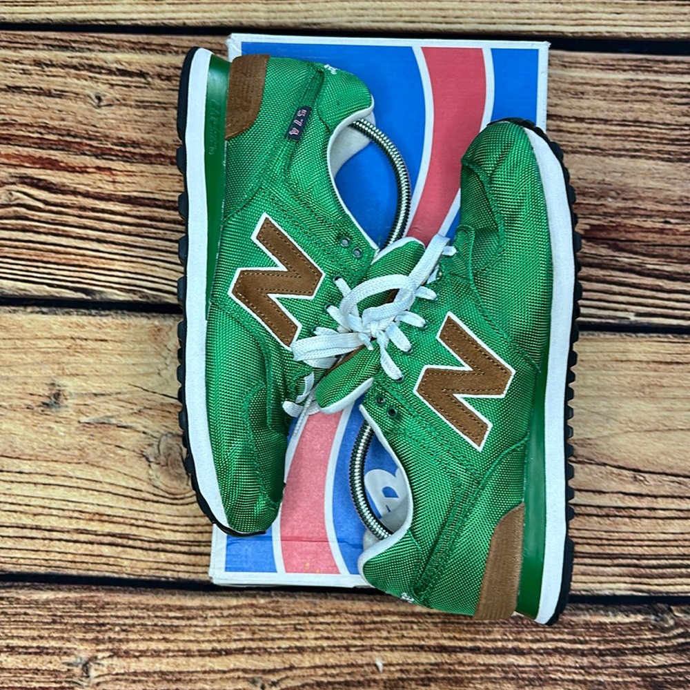 New balance 527’s “Backpack”